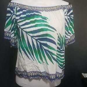 🌴🌴🌴Off the shoulder top🌴🌴🌴